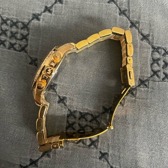 Michael Kors rose gold watch 💕used - great condition - Picture 5 of 5